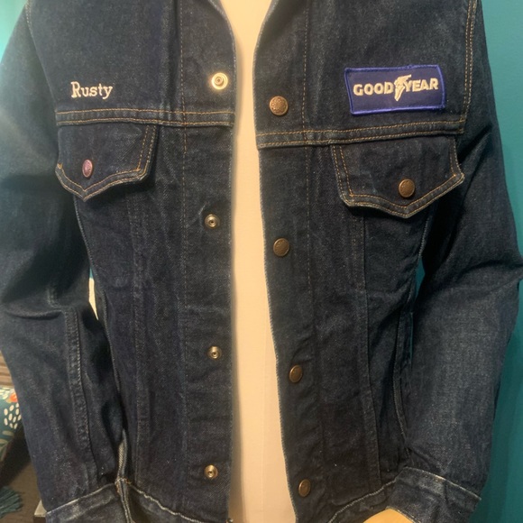 Vintage Spiegle dark denim jean jacket. Women’s size s/m or boys size large. - Picture 4 of 7